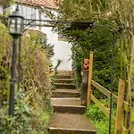 2 Bed In Oc-w301 * Γουίτμπι